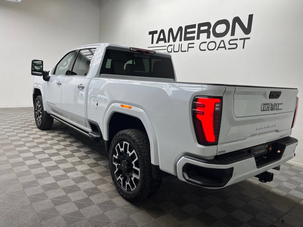 Used 2026 GMC Sierra 2500 Denali Ultimate AWD/4WD image 6