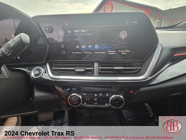 Used 2024 Chevrolet Trax RS w/ Driver Confidence Package FWD image 16