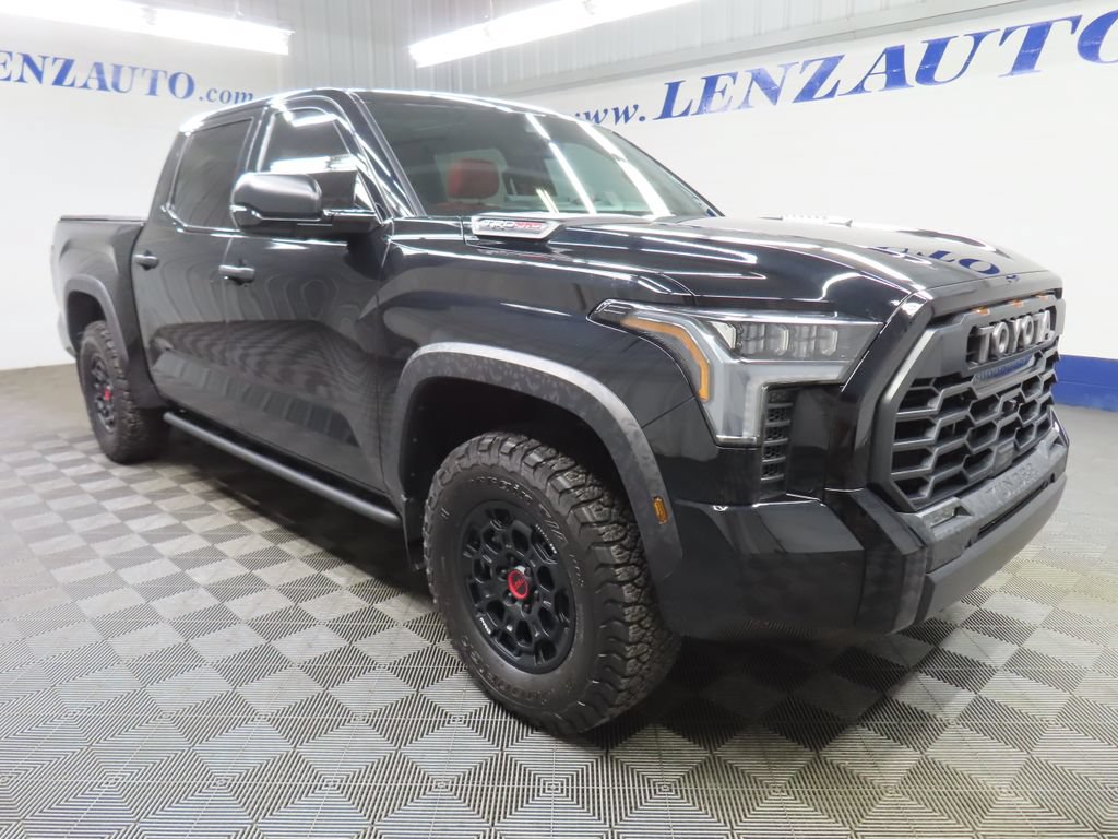 Used 2025 Toyota Tundra Limited AWD/4WD image 3