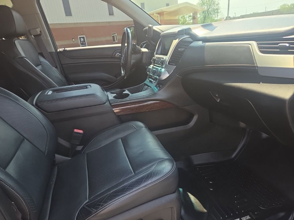 Used 2016 GMC Yukon SLT AWD/4WD image 25