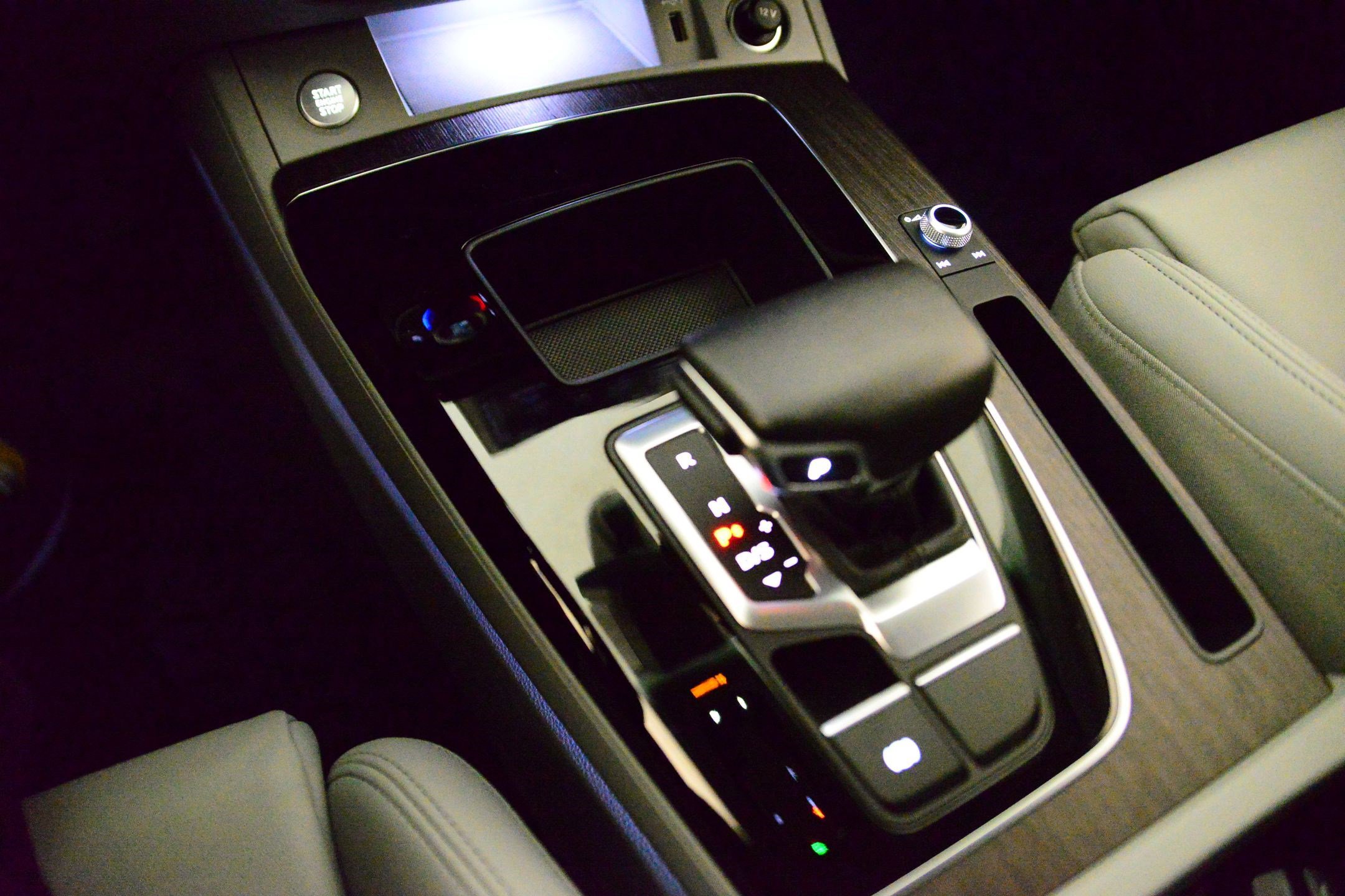 Certified 2022 Audi Q5 e Premium w/ Convenience Package image 13