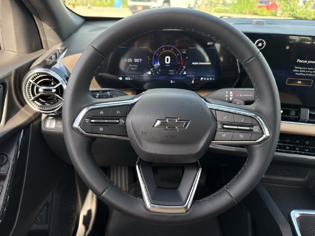 New 2026 Chevrolet Equinox ACTIV w/ Convenience Package III FWD image 14