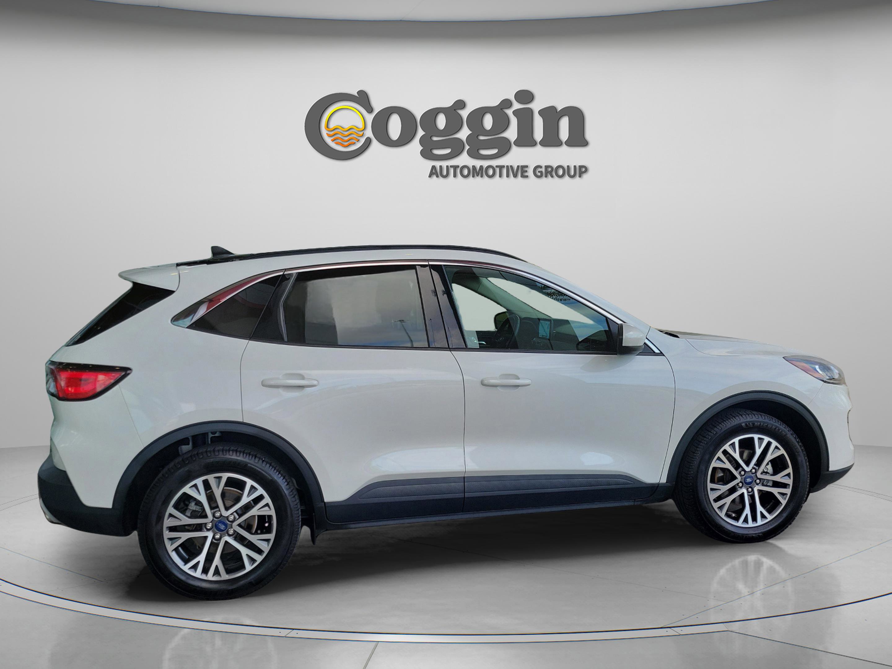 Used 2020 Ford Escape SEL image 5