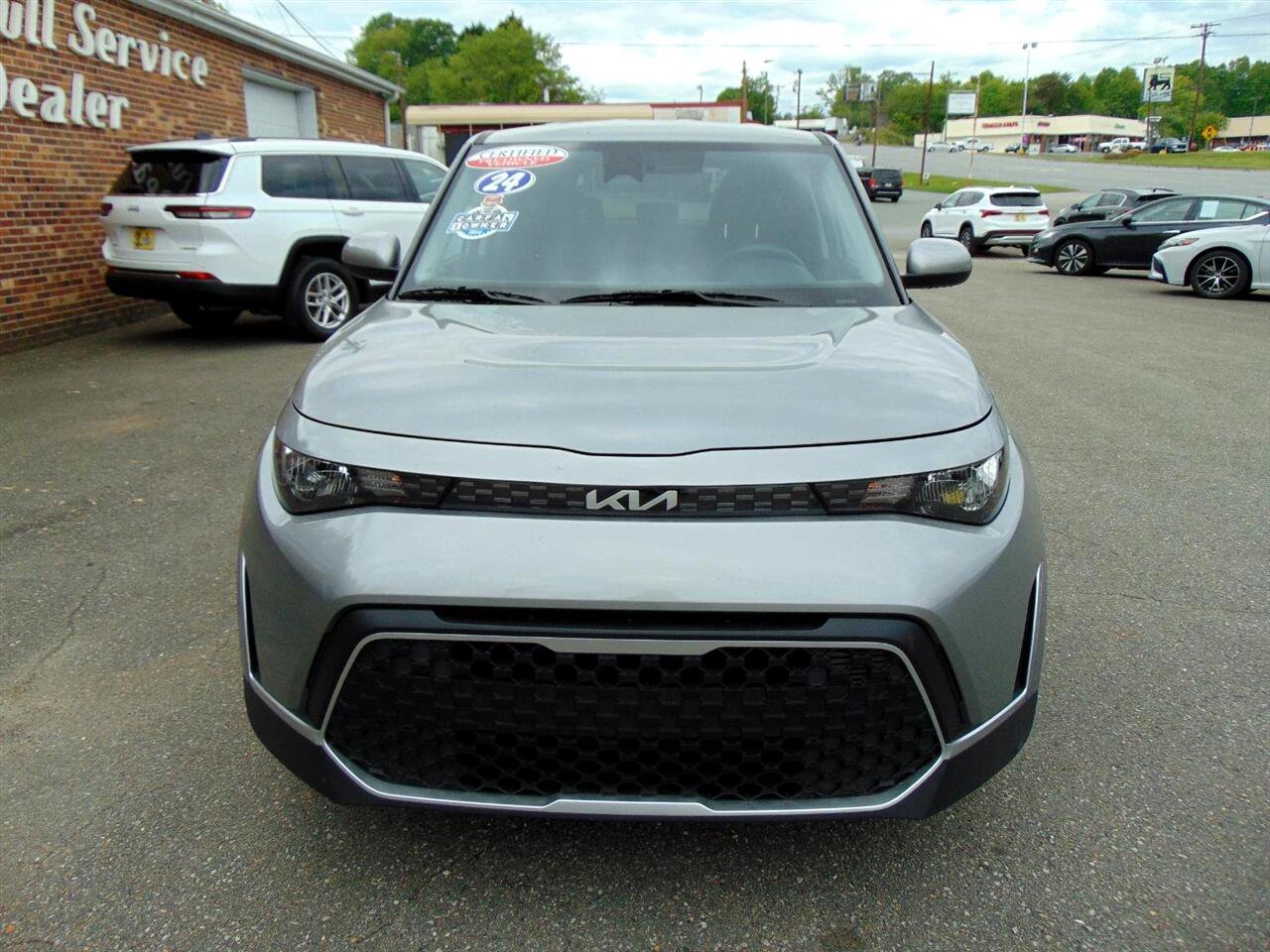 Used 2024 Kia Soul LX w/ Option Group 015 image 2