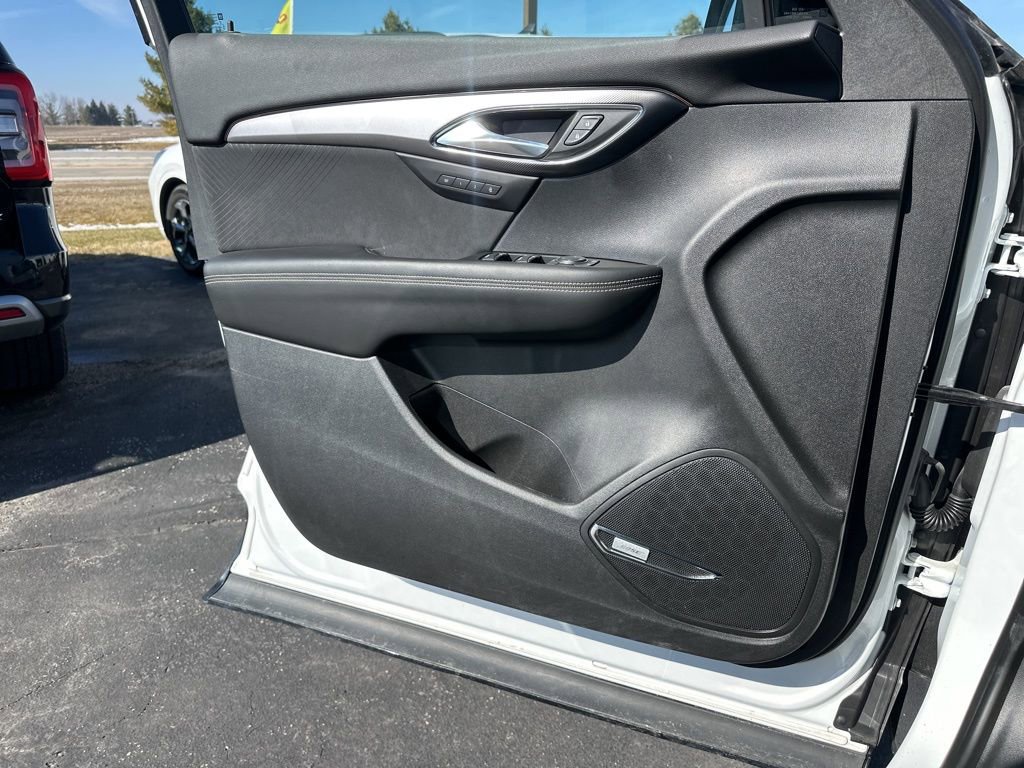 Used 2024 Buick Envision Sport Touring image 17