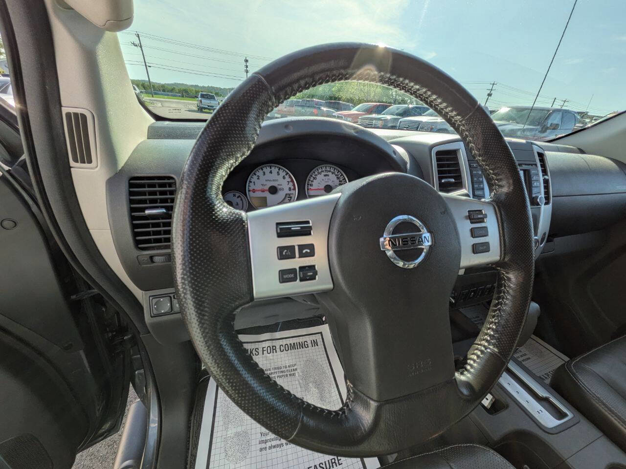 Used 2016 Nissan Frontier PRO-4X AWD/4WD image 14