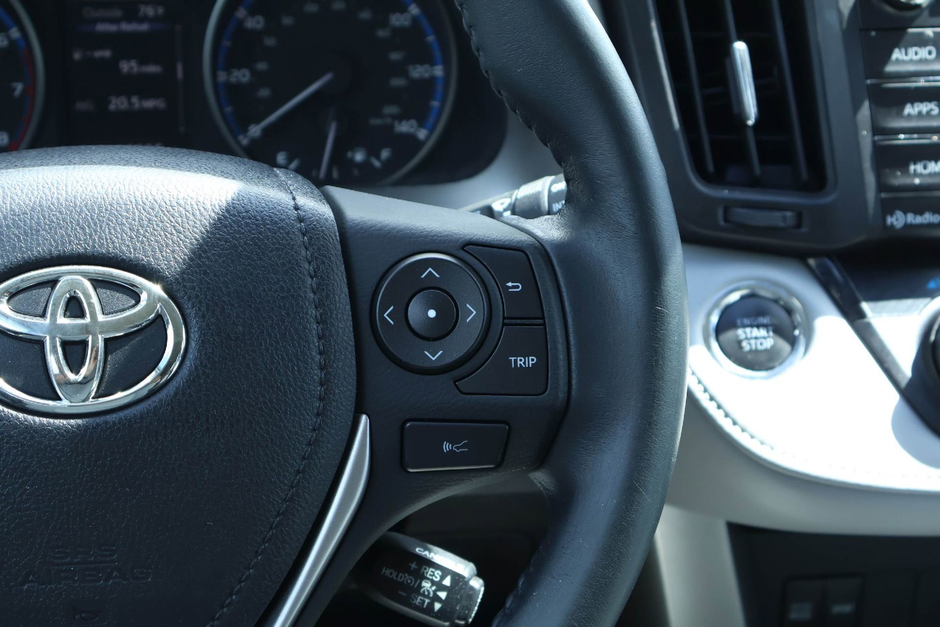 Used 2018 Toyota RAV4 XLE w/ Plus Extra Value Package image 23