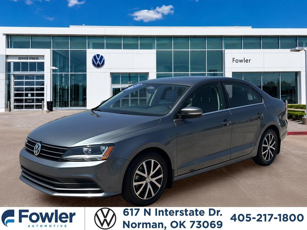 Used 2017 Volkswagen Jetta SE FWD image 1