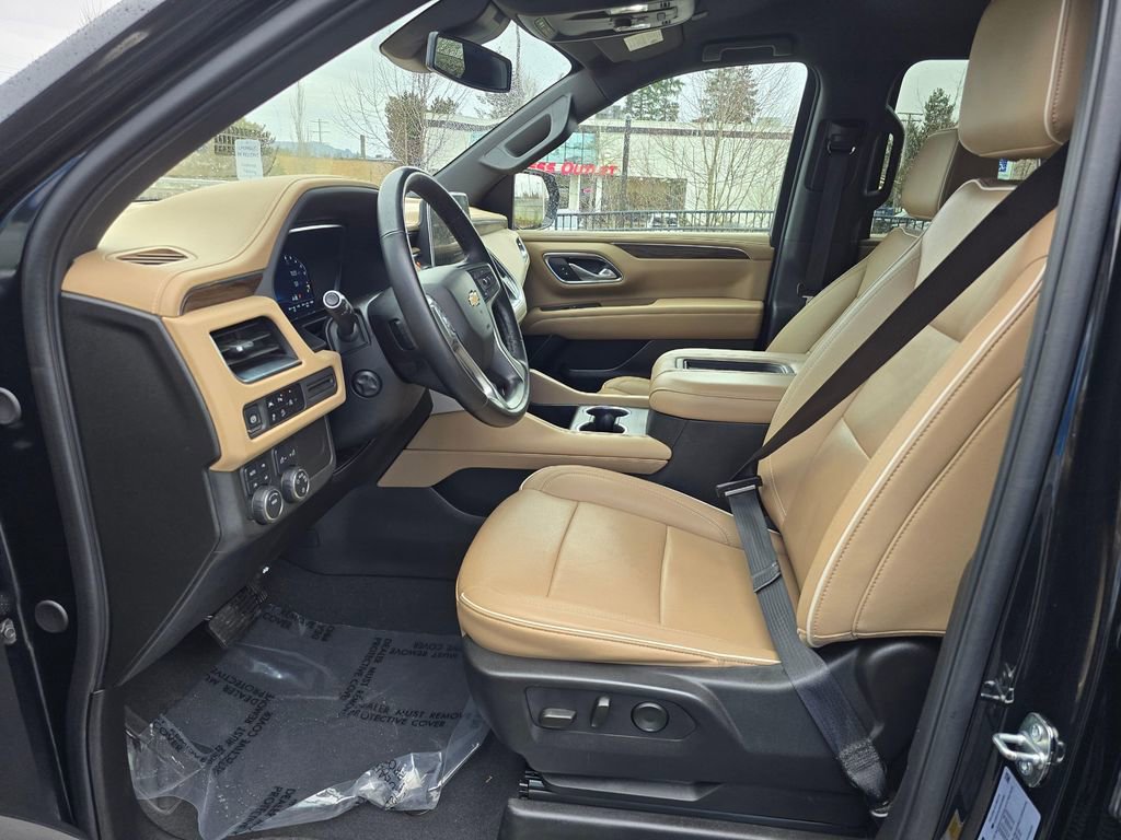 Used 2024 Chevrolet Suburban Premier AWD/4WD image 22