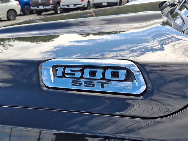 Certified 2025 RAM 1500 Laramie w/ Bed Utility Group image 13