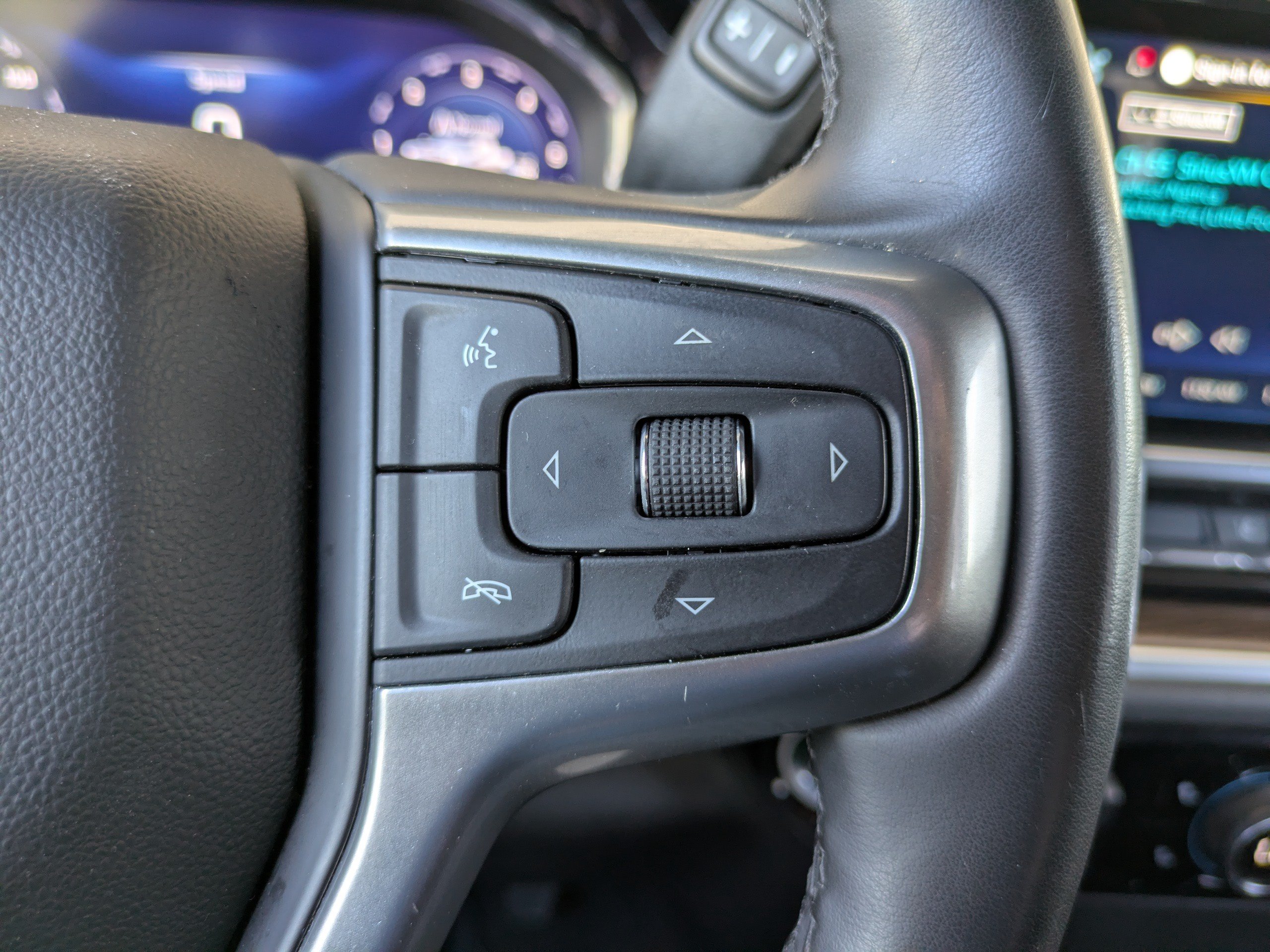 Used 2025 Chevrolet Silverado 2500 LT w/ Convenience Package AWD/4WD image 22