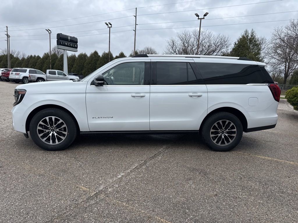 Used 2025 Ford Expedition Max Platinum AWD/4WD image 4