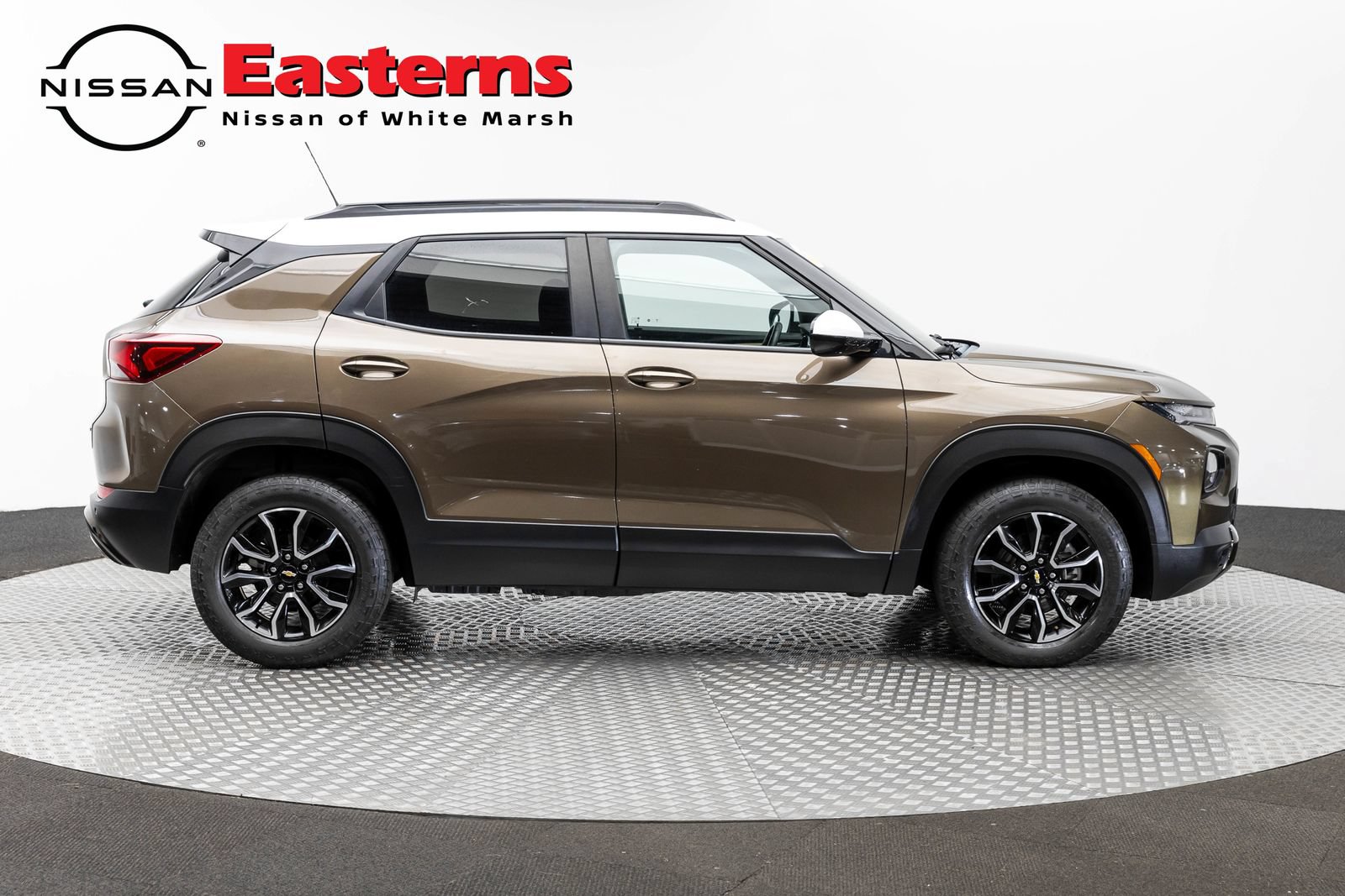 Used 2022 Chevrolet TrailBlazer ACTIV w/ Convenience Package AWD/4WD image 1