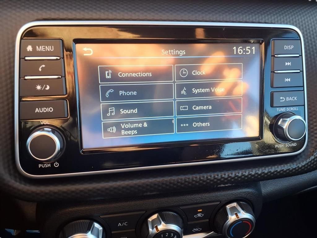 Used 2025 Nissan Kicks Play S image 6