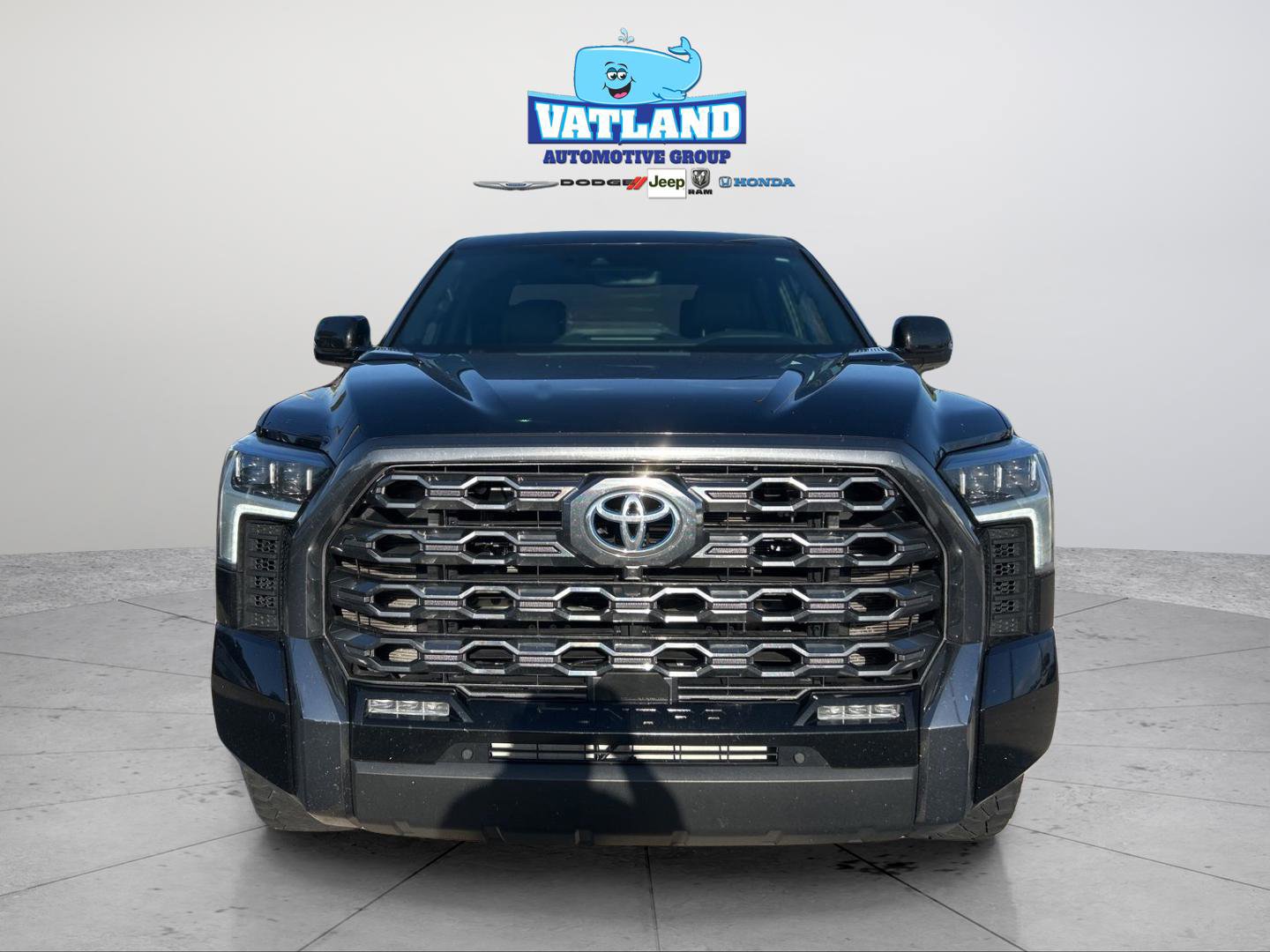 Used 2024 Toyota Tundra Platinum AWD/4WD image 21
