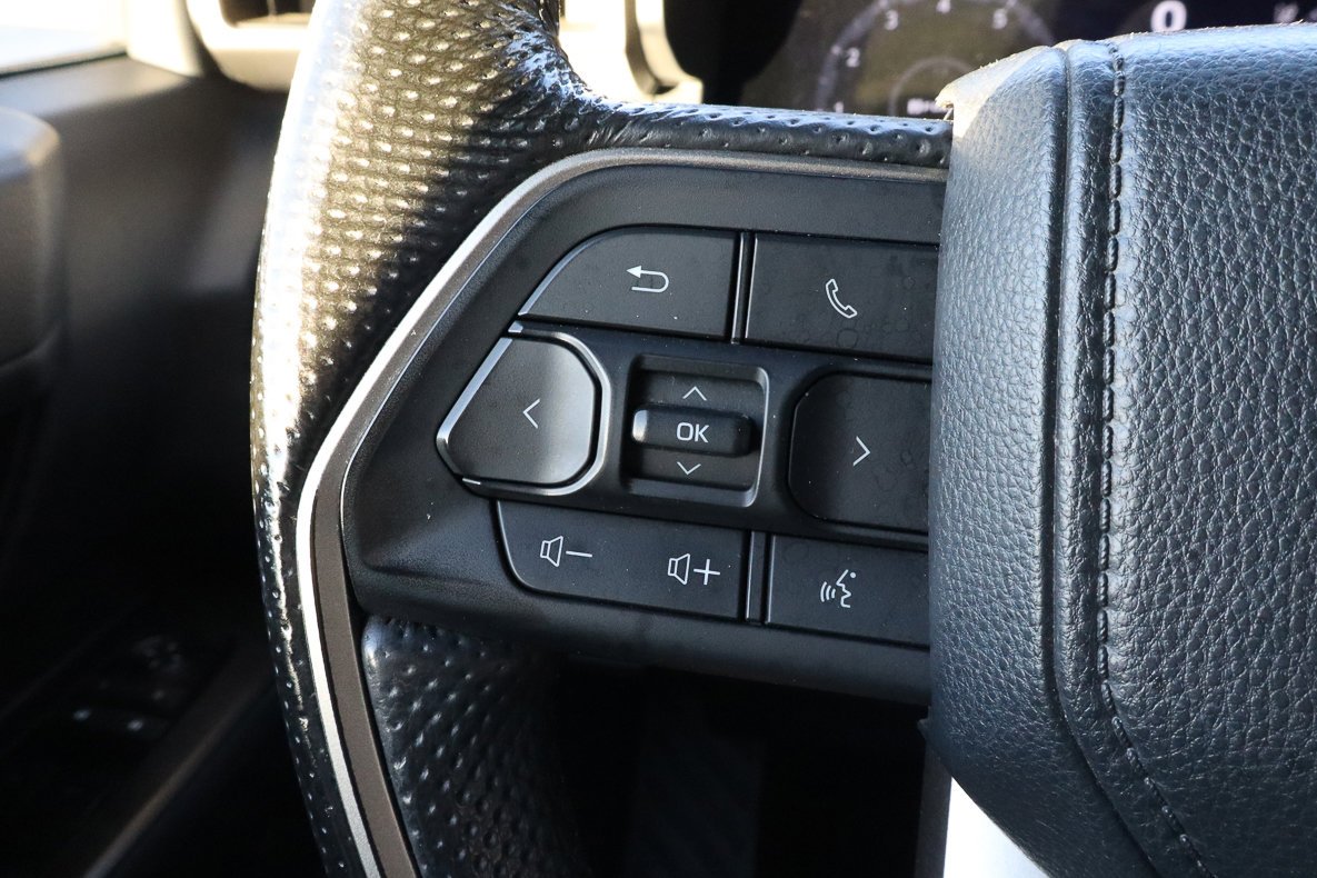 Used 2024 Toyota Tacoma TRD Off-Road image 30