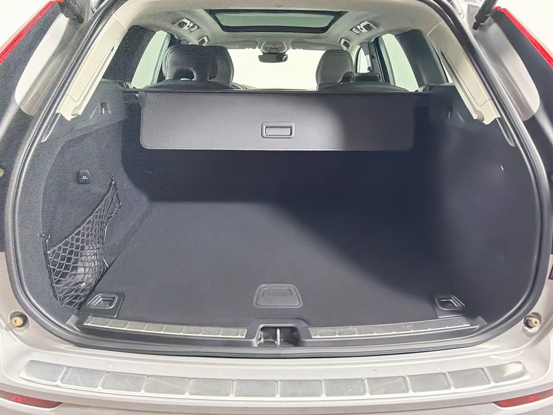 Used 2023 Volvo XC60 B5 Ultimate AWD/4WD image 28