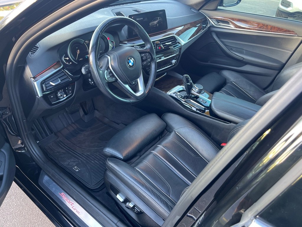 Used 2018 BMW 530i xDrive image 10