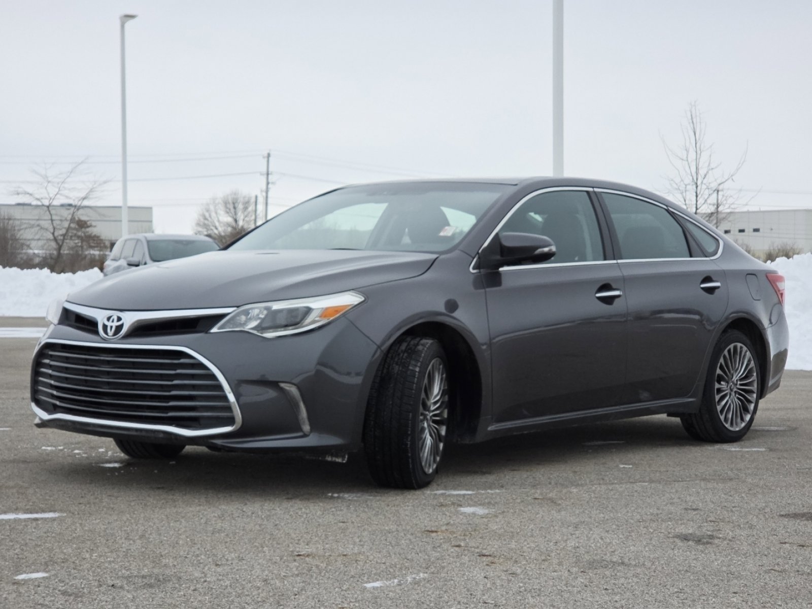 Used 2016 Toyota Avalon Limited image 15