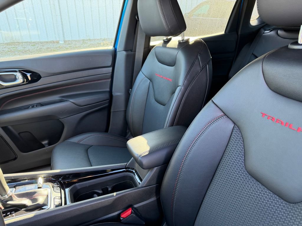 New 2026 Jeep Compass Trailhawk w/ Sun, Sound & Navigation Group image 15