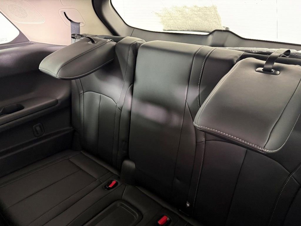 New 2026 INFINITI QX60 Luxe w/ Cargo Package image 14