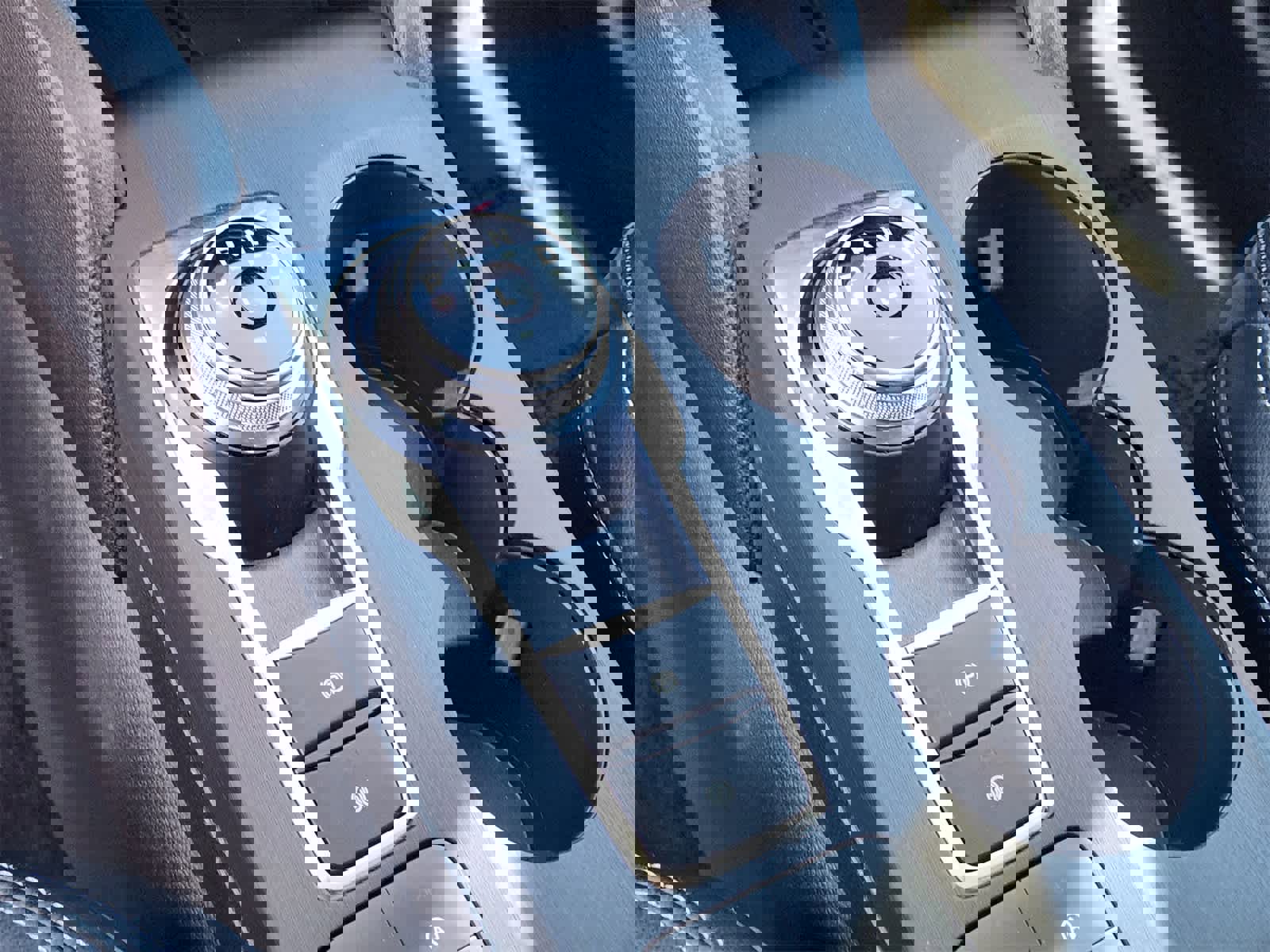 Used 2021 Ford Escape SEL image 21