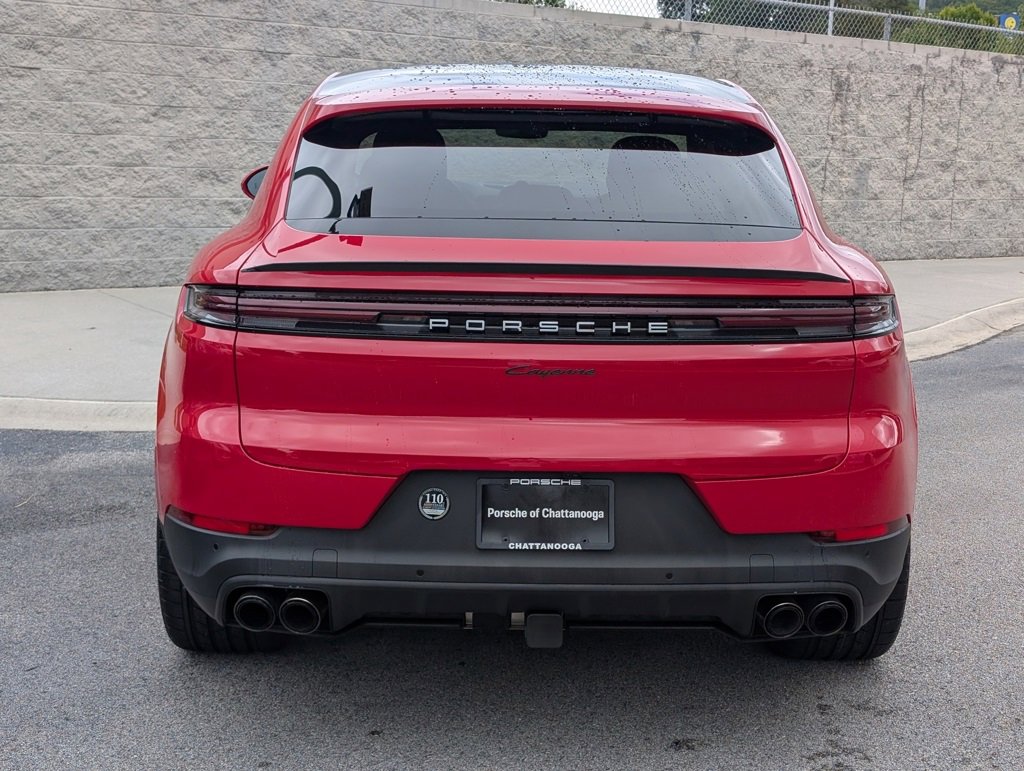 Certified 2025 Porsche Cayenne Coupe image 6