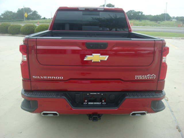 Certified 2026 Chevrolet Silverado 1500 High Country w/ Technology Package AWD/4WD image 6