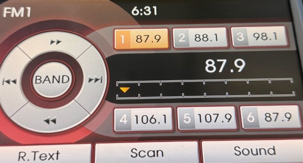 Used 2013 Kia Soul ! w/ Premium Pkg FWD image 19