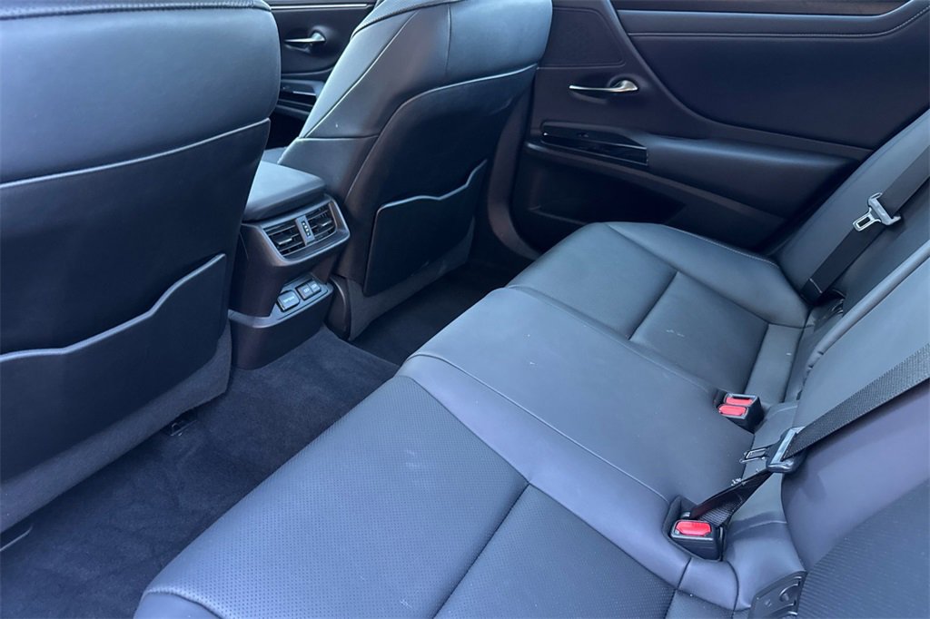 Used 2023 Lexus ES 350 w/ Premium Package image 17