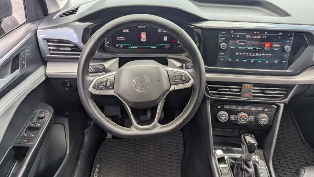 Used 2022 Volkswagen Taos SEL w/ Panoramic Sunroof Package image 24