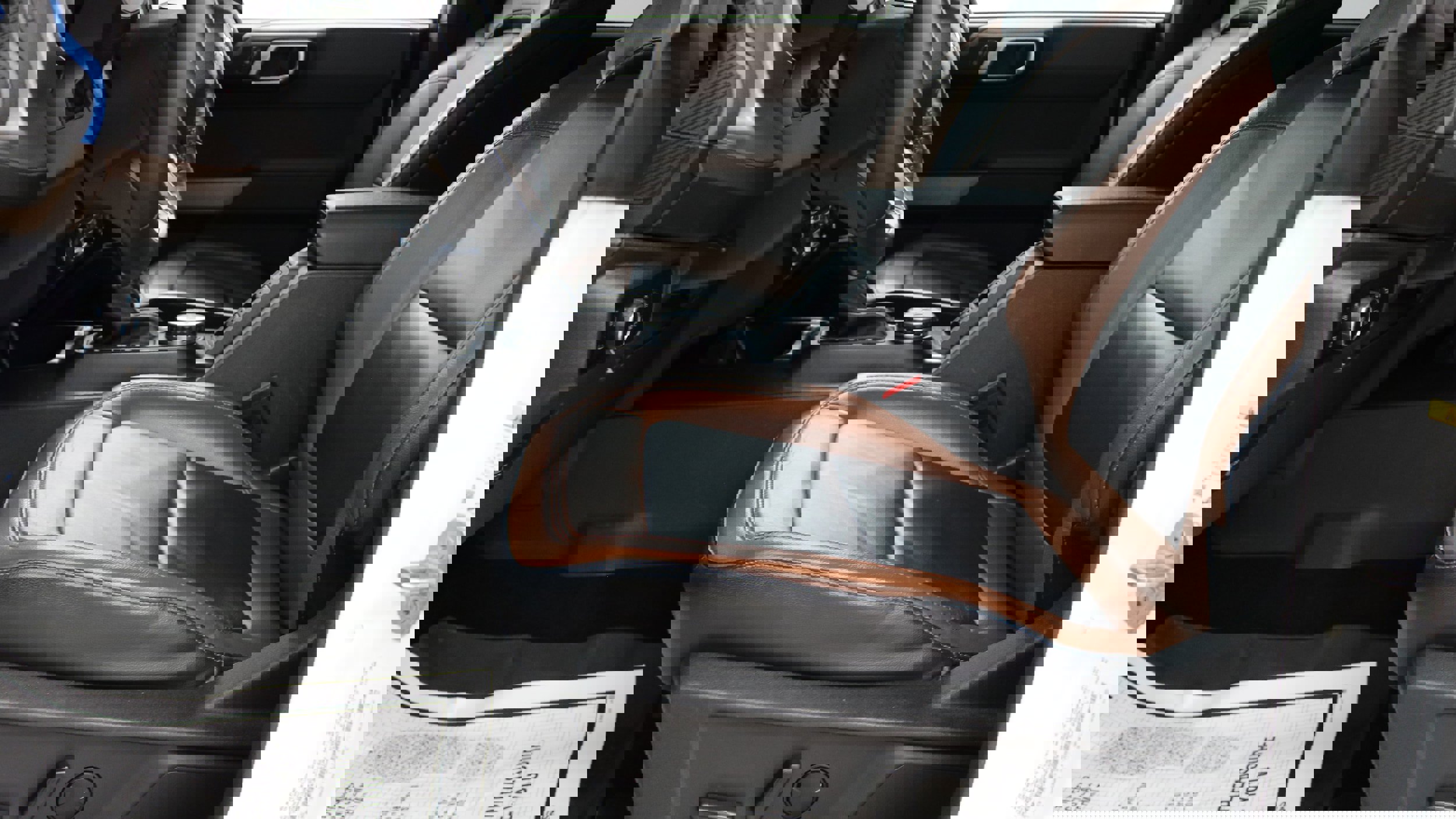 Used 2023 Ford Bronco Outer Banks image 3