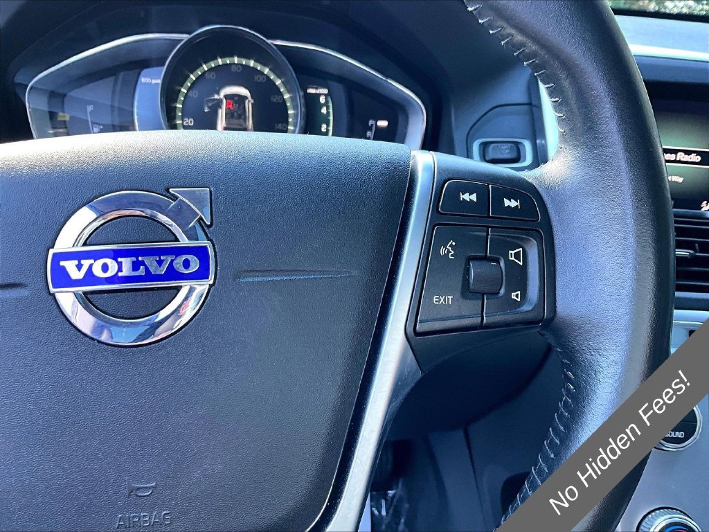 Used 2017 Volvo XC60 T6 Dynamic w/ Preferred Option Package AWD/4WD image 16