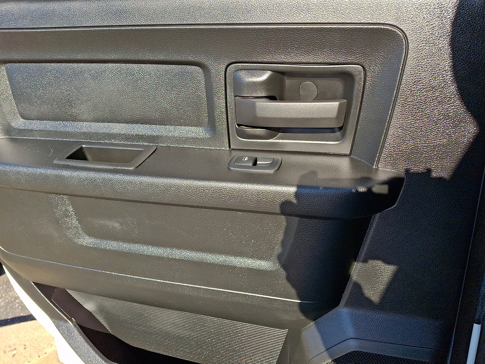 Used 2024 RAM 2500 Tradesman w/ Chrome Appearance Group image 13