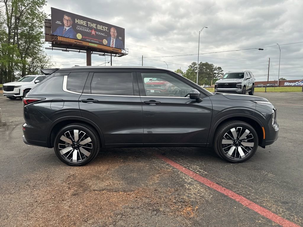Used 2026 Mitsubishi Outlander SEL image 5