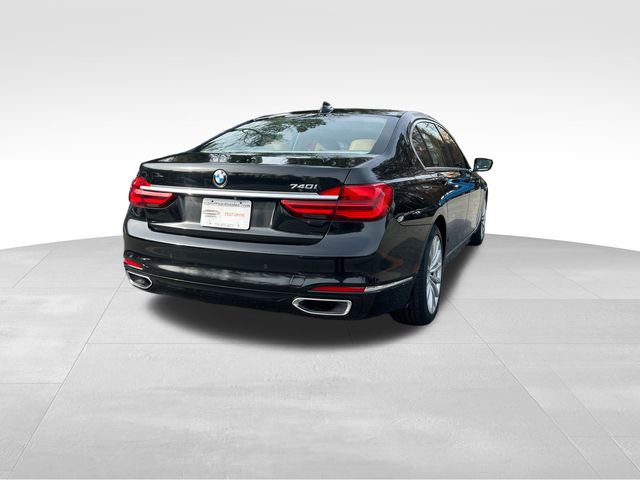 Used 2019 BMW 740i w/ Executive Package image 5
