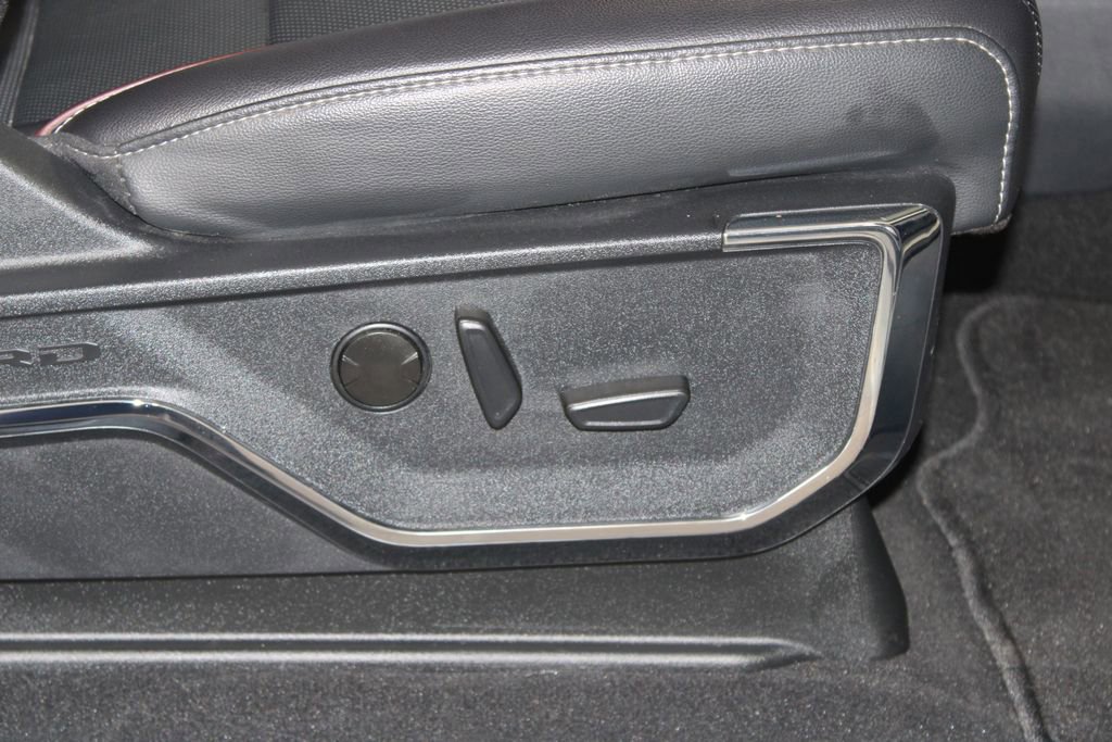 Used 2024 Ford F350 Lariat w/ Tremor Off-Road Package image 30