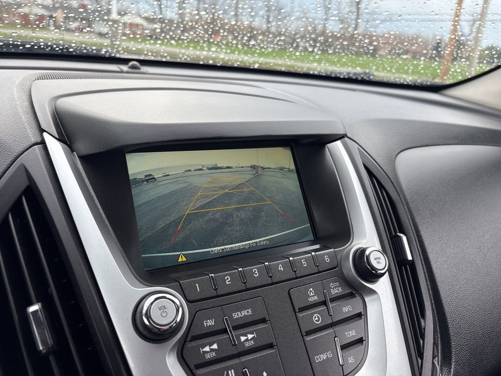 Used 2017 Chevrolet Equinox LT w/ Convenience Package image 40