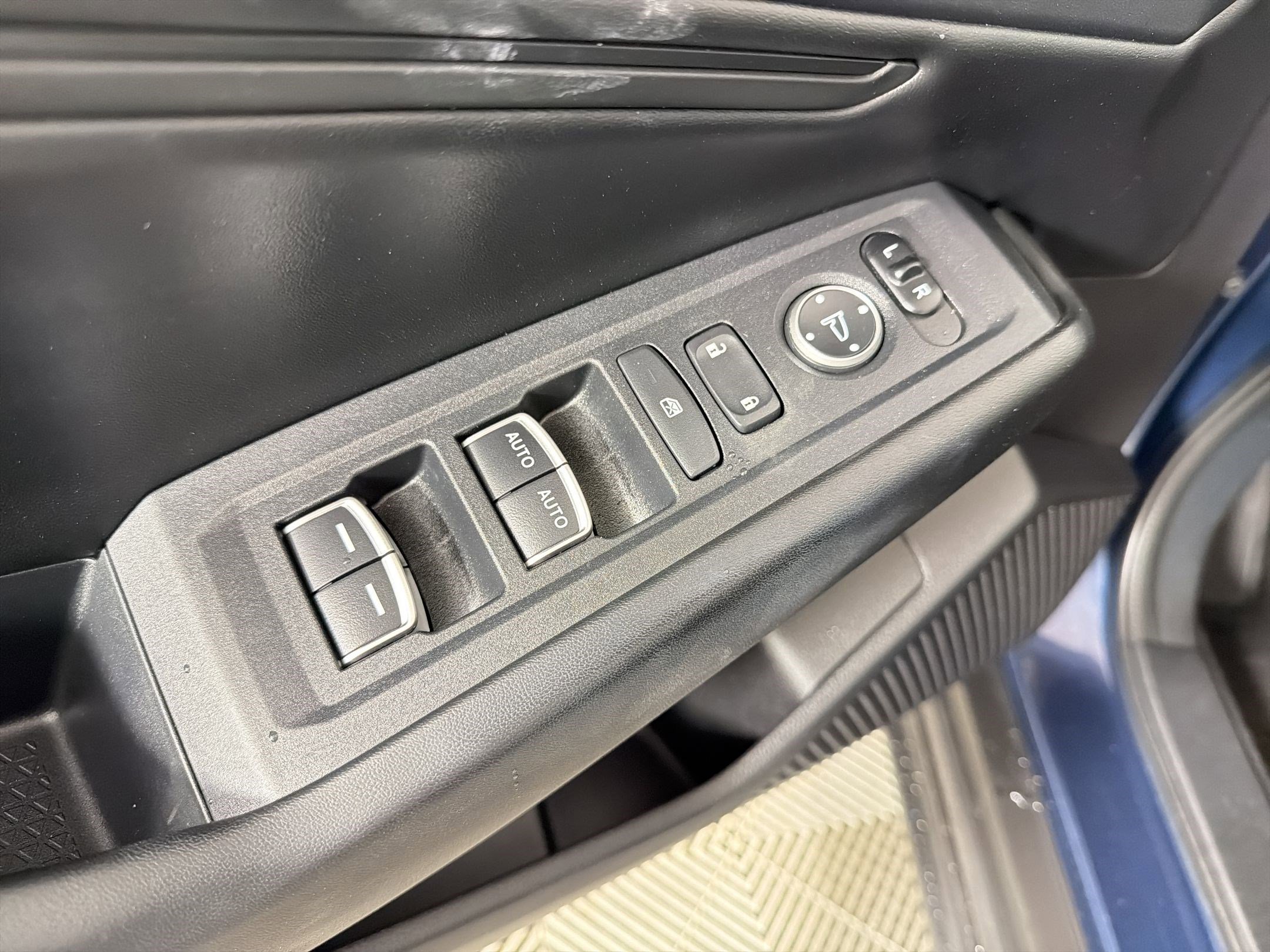 Certified 2023 Honda Accord EX image 22