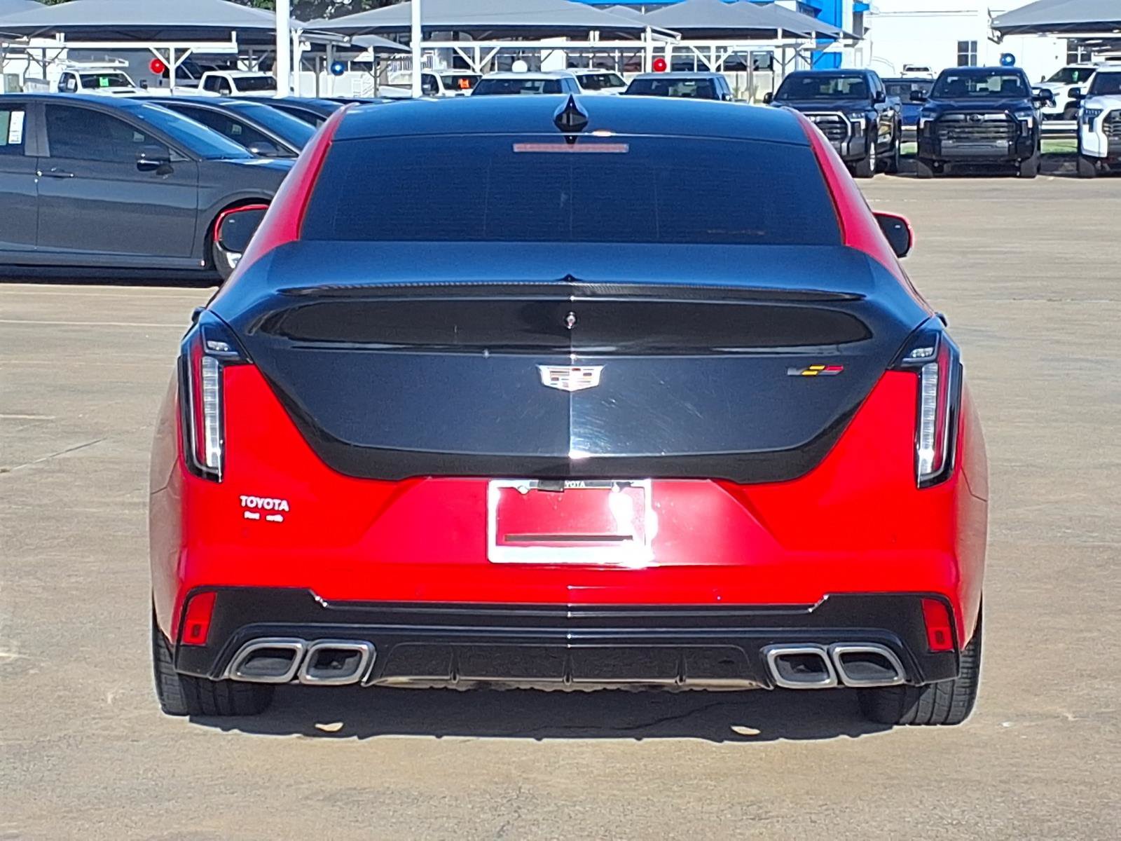 Used 2020 Cadillac CT4 V w/ Climate Package RWD image 8