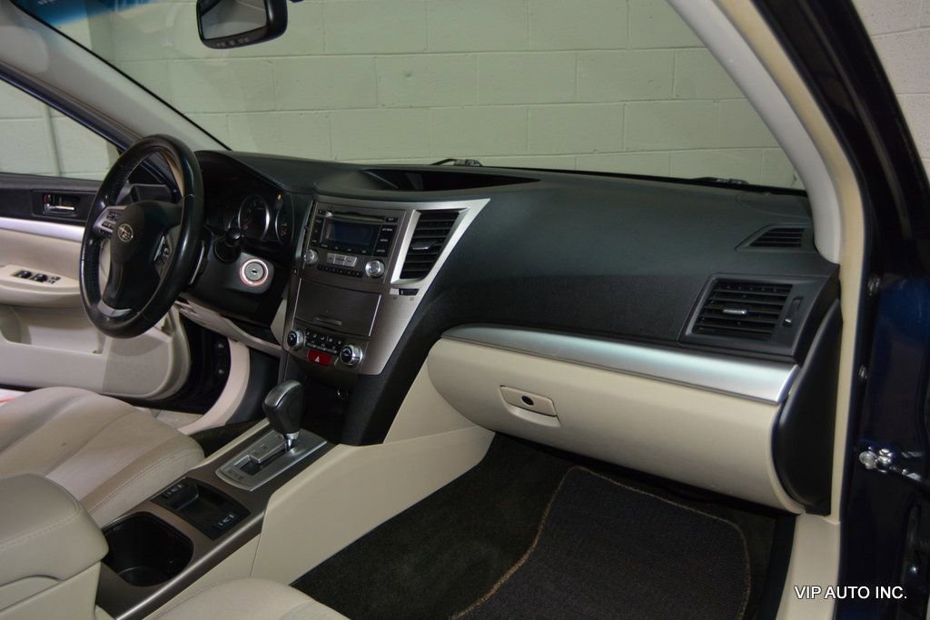 Used 2013 Subaru Outback 2.5i Premium image 12