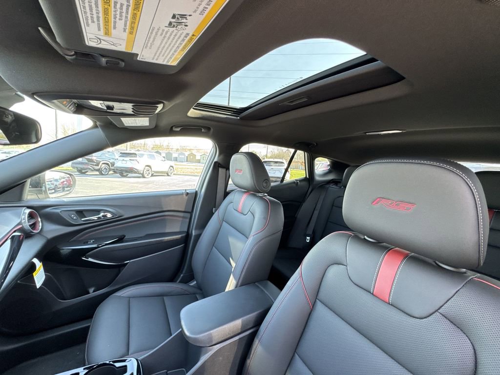 New 2026 Chevrolet Trax RS w/ Sunroof Package image 22