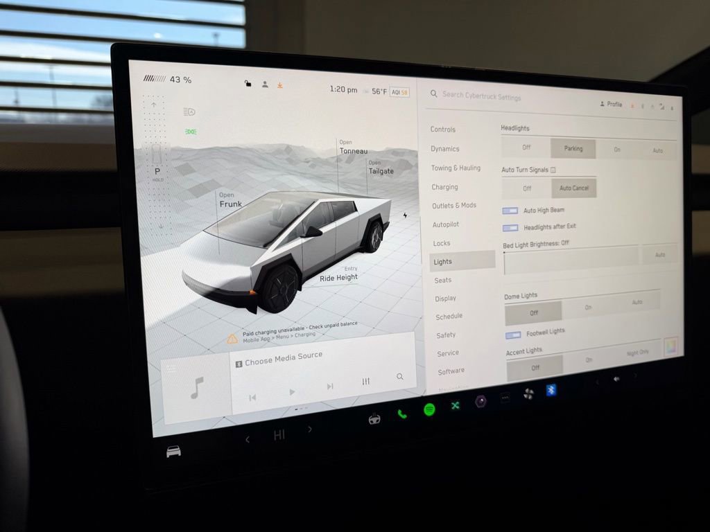 Used 2024 Tesla Cybertruck AWD Crew Cab image 25