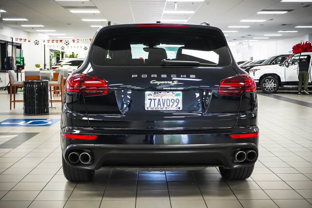 Used 2016 Porsche Cayenne S AWD/4WD image 7