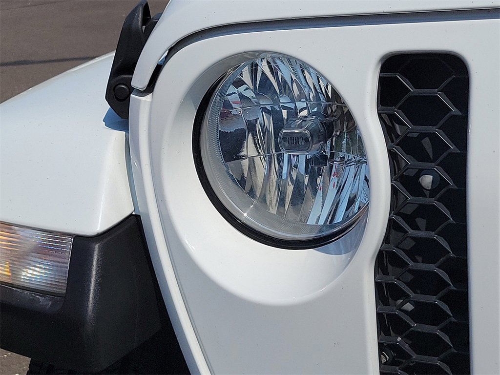 Certified 2021 Jeep Gladiator Sport image 9