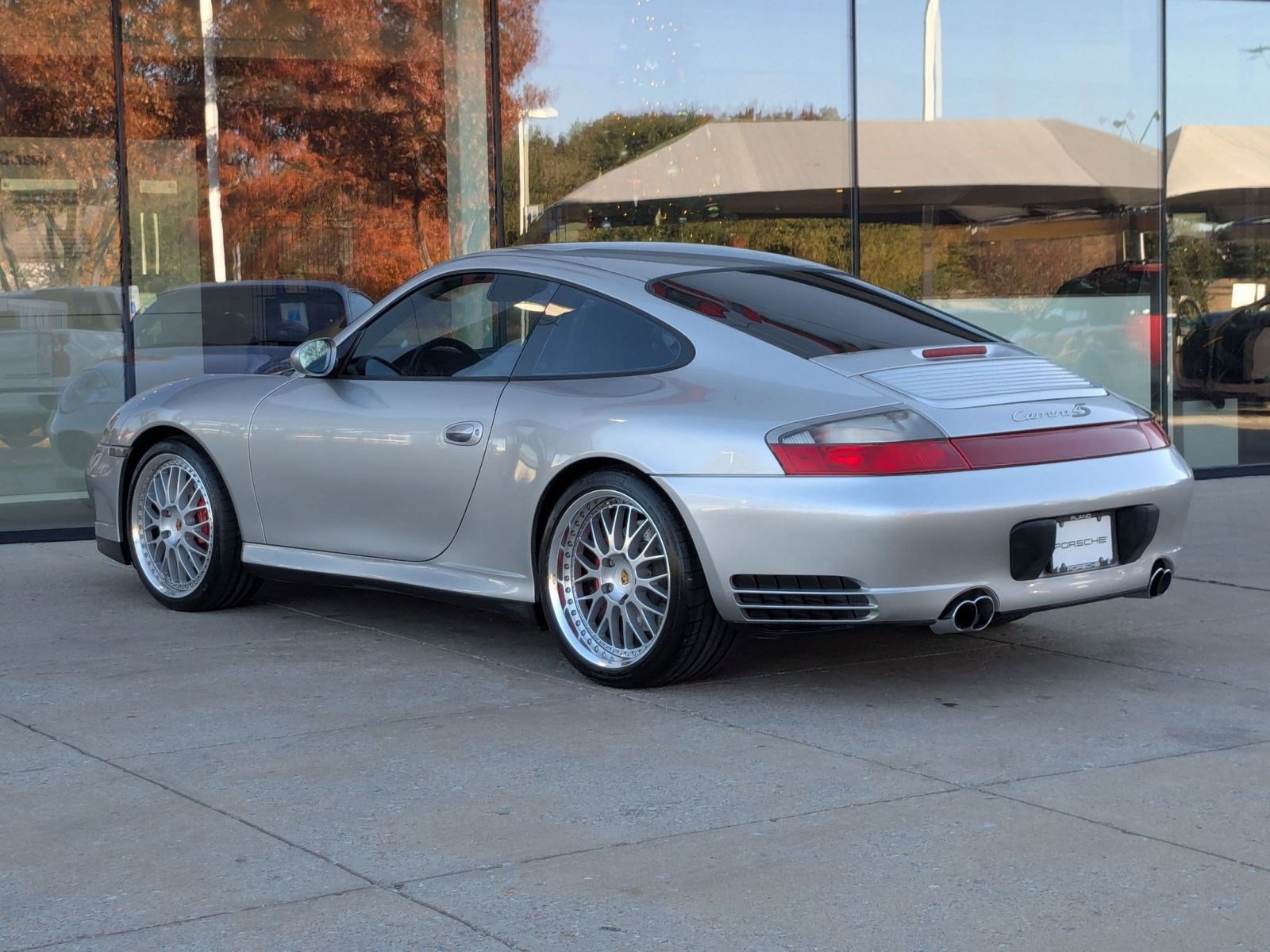 Used 2004 Porsche 911 Carrera 4S image 3