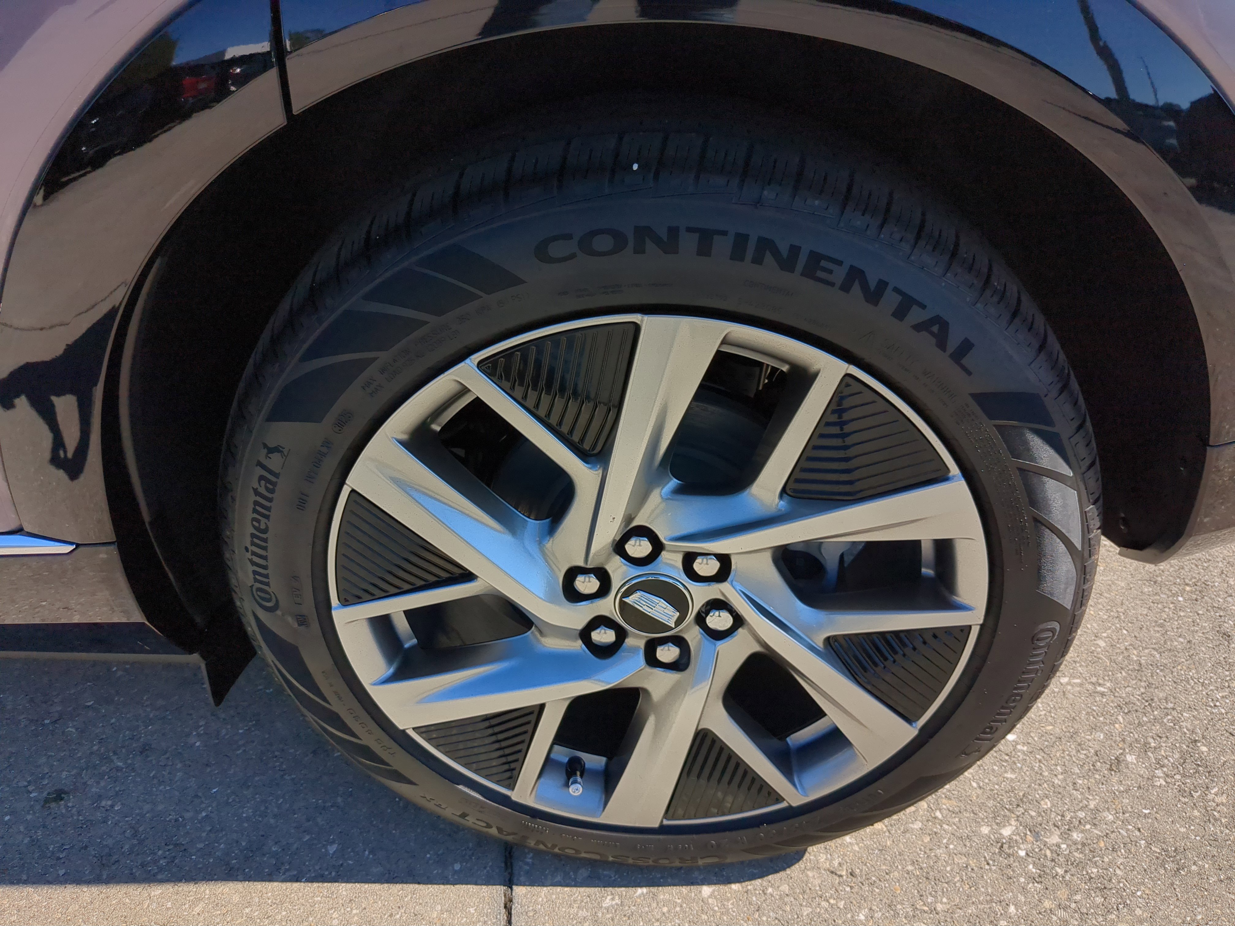 New 2026 Cadillac Optiq Luxury 1 w/ LPO, Floor Liner Package RWD image 36