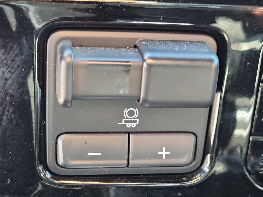 Used 2024 Chevrolet Silverado 3500 High Country w/ Z71 Off-Road Package image 20