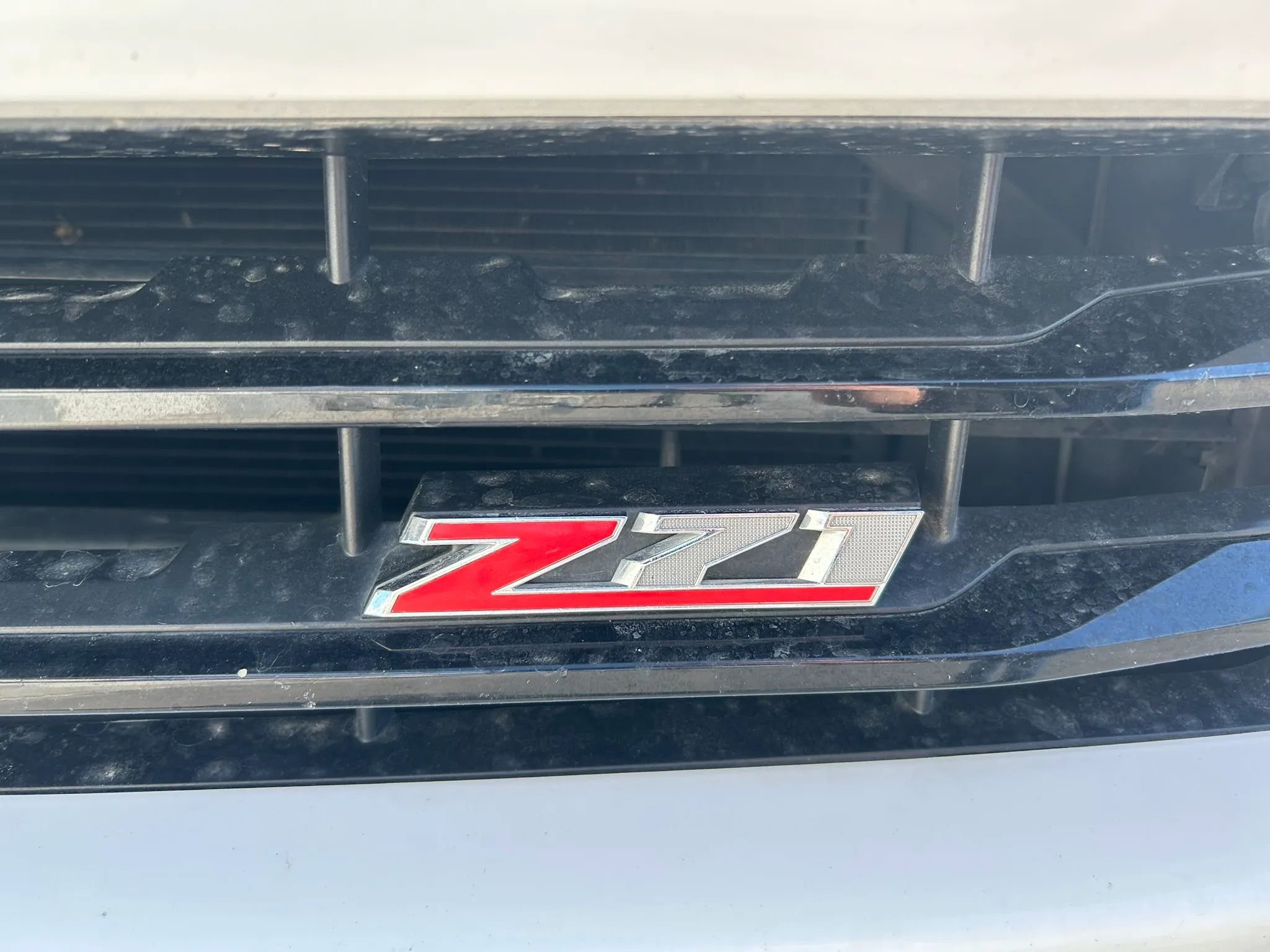 Used 2018 Chevrolet Silverado 1500 LT w/ All Star Edition AWD/4WD image 2