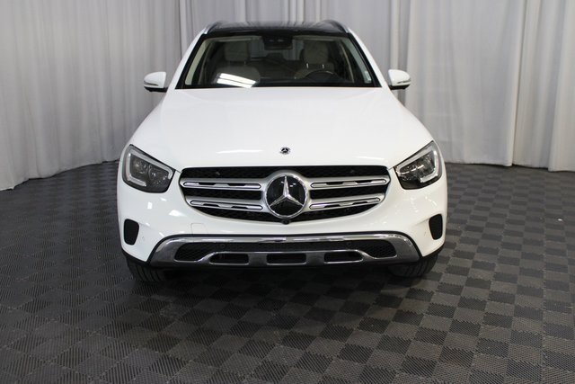 Used 2022 Mercedes-Benz GLC 300 4MATIC image 2